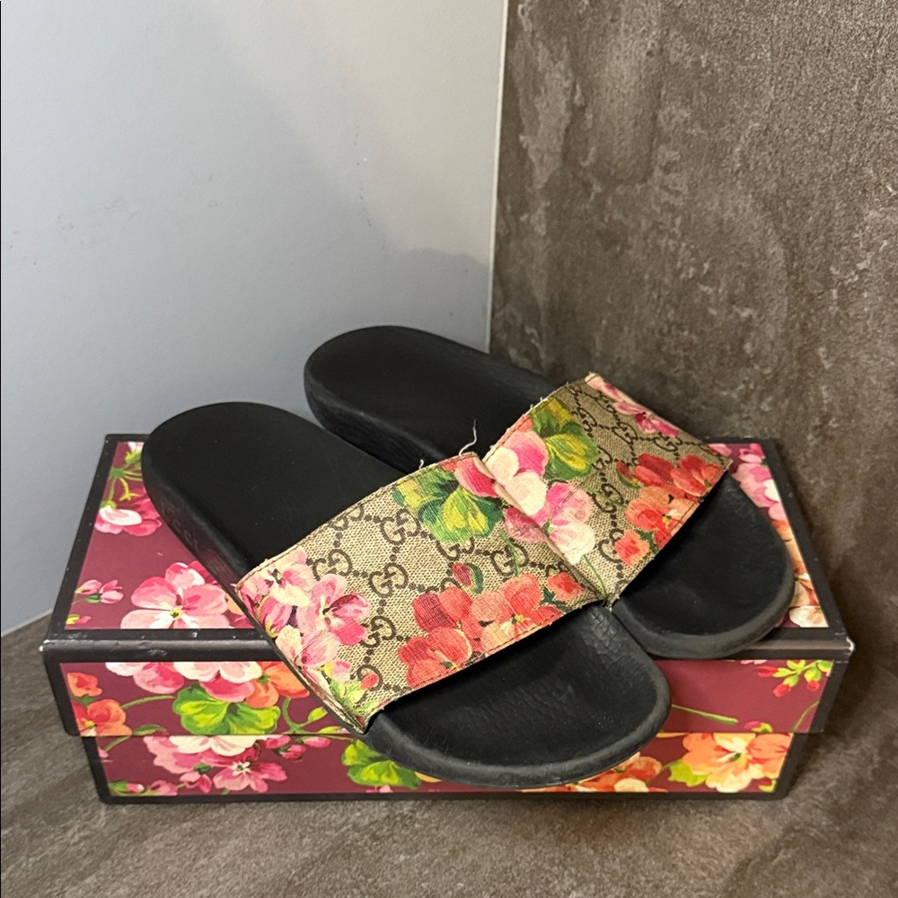 Gucci Floral Women’s Slides